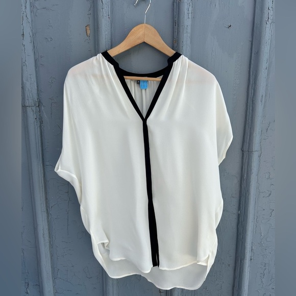 Vince Silk Blouse, size Small - Picture 2 of 8